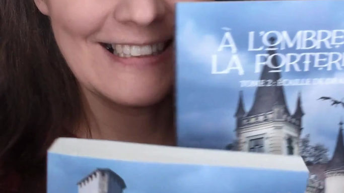 À l'Ombre de la Forteresse - Tome Deux - Écaille de Dragon